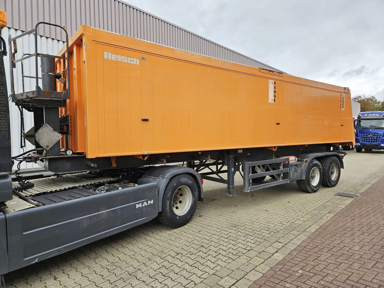 Reisch RHKS-32/18 AL RHKS-32/18 AL, 40 cbm Alu Kastenmulde - Semi-trailer: picture 1 Reisch RHKS-32/18 AL RHKS-32/18 AL, 40 cbm Alu Kastenmulde - Semi-trailer: picture 1