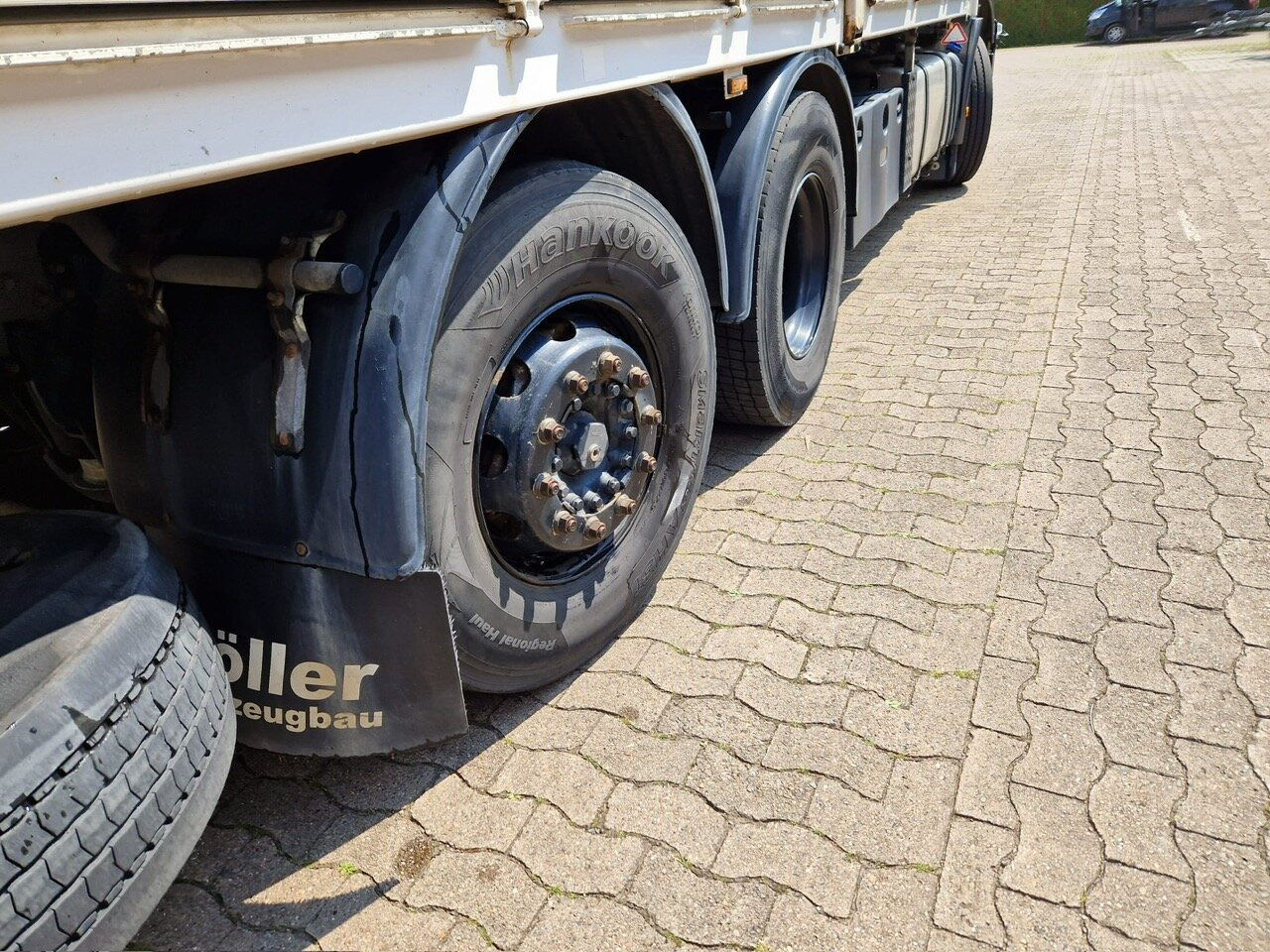 Stralis AS260S46Y 6x2 Stralis AS260S46Y 6x2, Retarder, Lenk-/Liftachse, Heckkran Hiab 144 DLS-3 HiPro - Dropside/ Flatbed truck, Crane truck: picture 3 Stralis AS260S46Y 6x2 Stralis AS260S46Y 6x2, Retarder, Lenk-/Liftachse, Heckkran Hiab 144 DLS-3 HiPro - Dropside/ Flatbed truck, Crane truck: picture 3