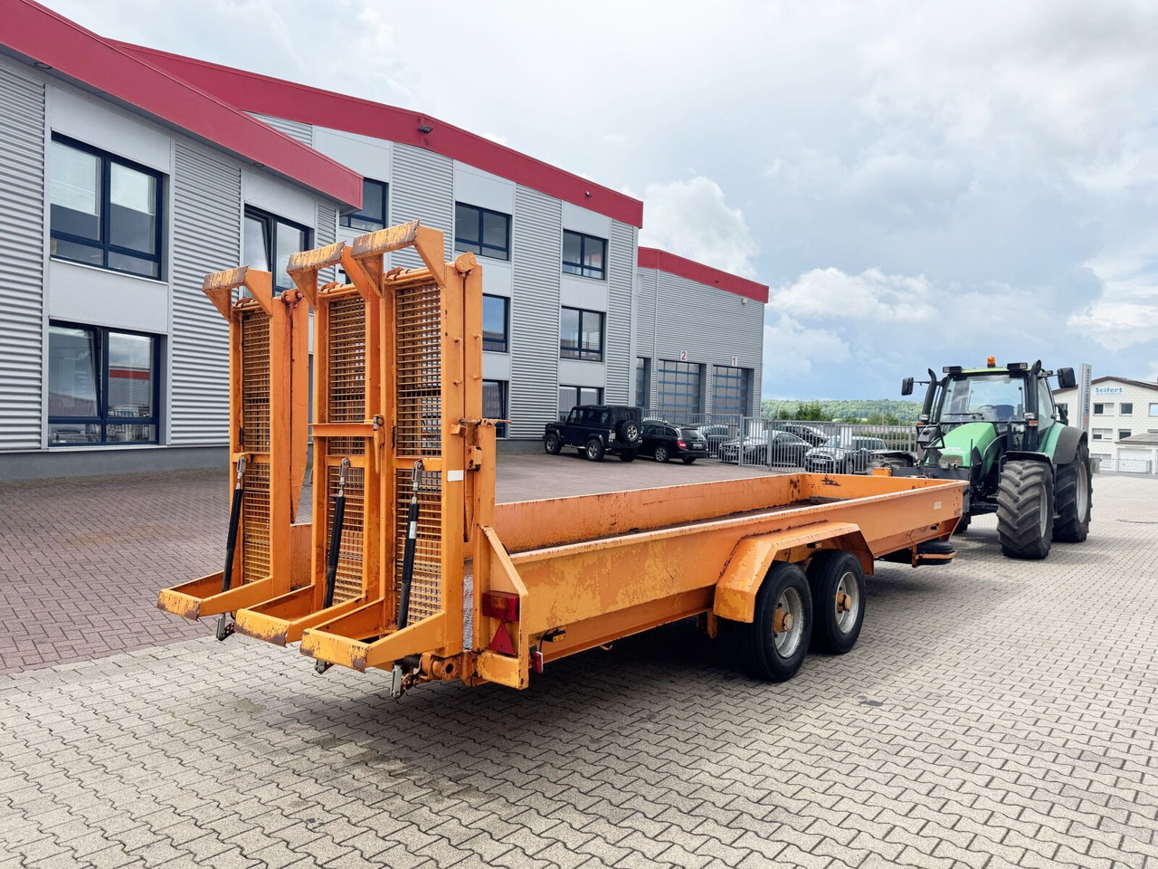 Low loader trailer for transportation of heavy machinery T 105 mit 3 Auffahrrampen T 105 mit 3 Auffahrrampen: picture 7