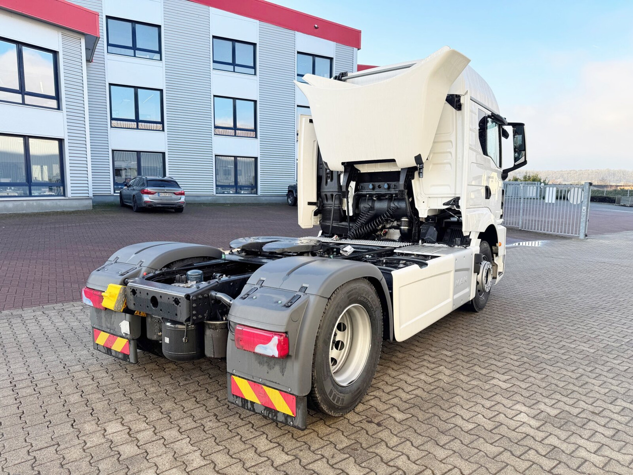 New Tractor unit MAN TGS 18.480 BL 4x2 TGS 18.480 BL 4x2, MEHRFACH VORHANDEN!: picture 9 New Tractor unit MAN TGS 18.480 BL 4x2 TGS 18.480 BL 4x2, MEHRFACH VORHANDEN!: picture 9