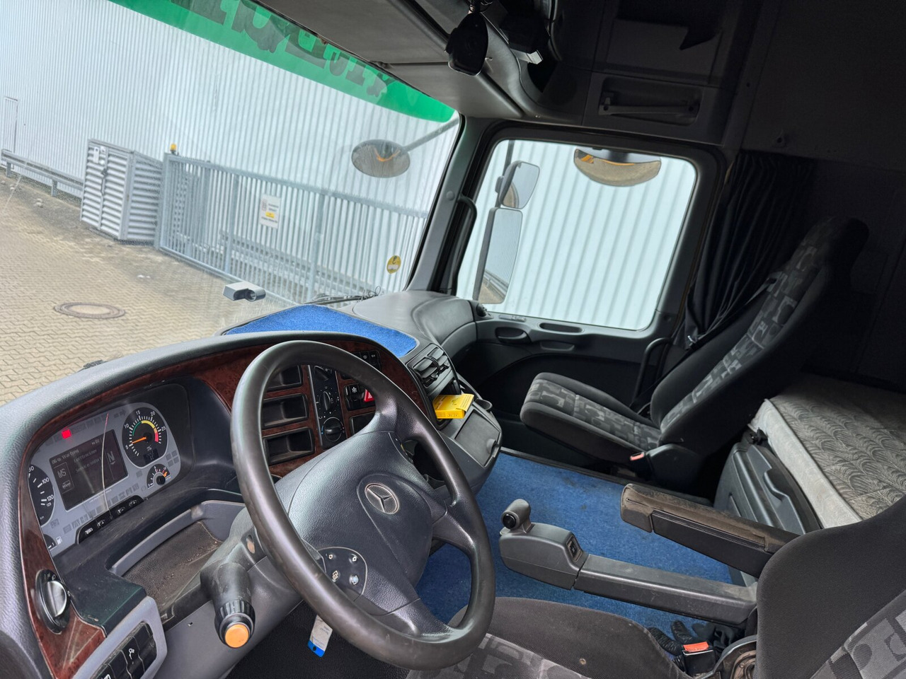 Mercedes-Benz Actros 2654 LS 6x4 Actros 2654 LS 6x4, Retarder, Hydraulik, 100T, V8-Motor - Tractor unit: picture 4 Mercedes-Benz Actros 2654 LS 6x4 Actros 2654 LS 6x4, Retarder, Hydraulik, 100T, V8-Motor - Tractor unit: picture 4