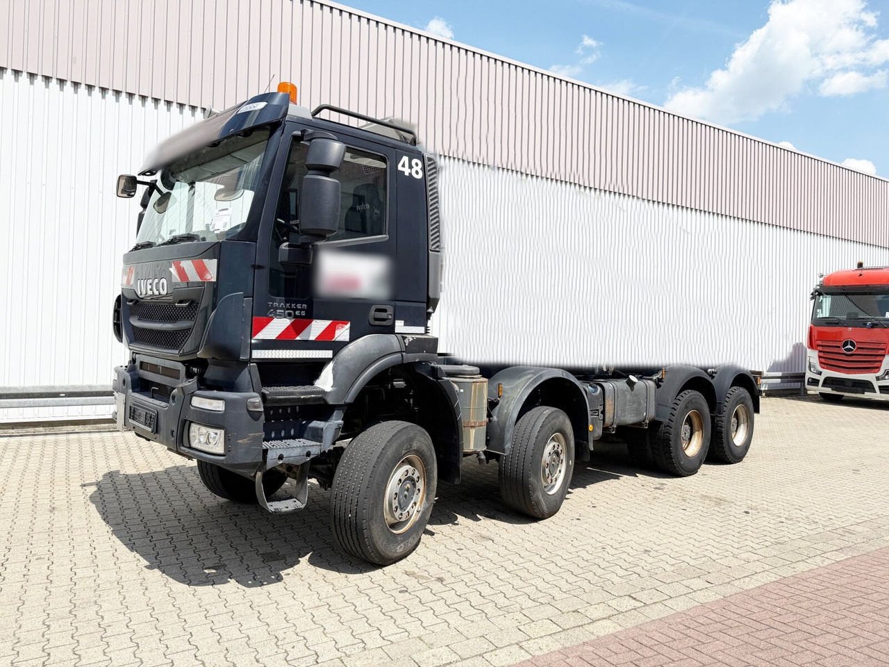Trakker AD410T45W 8x8 Trakker AD410T45W 8x8 - Tipper: picture 1 Trakker AD410T45W 8x8 Trakker AD410T45W 8x8 - Tipper: picture 1