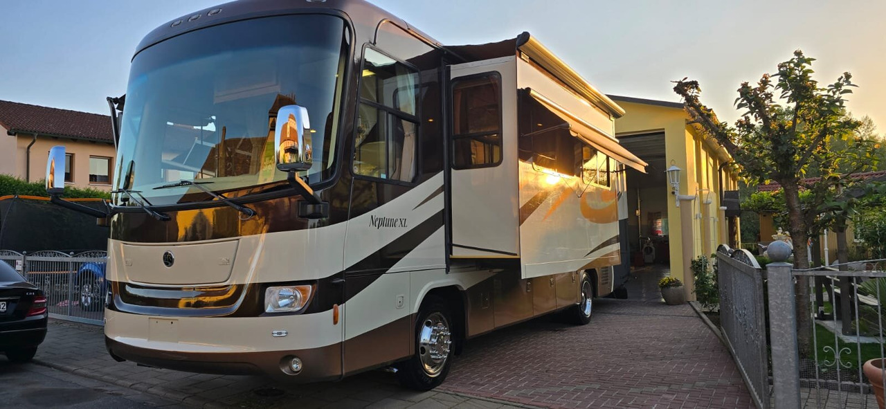 Holiday Rambler Neptune XL - Truck: picture 1 Holiday Rambler Neptune XL - Truck: picture 1