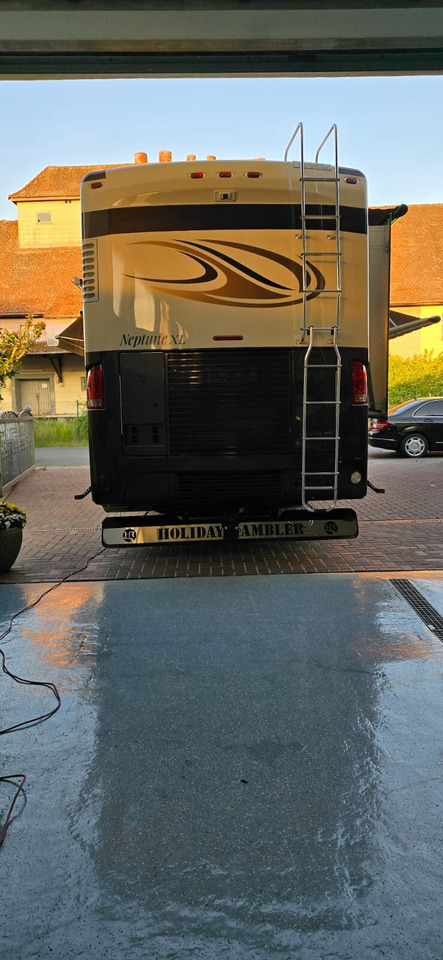 Holiday Rambler Neptune XL - Truck: picture 2 Holiday Rambler Neptune XL - Truck: picture 2