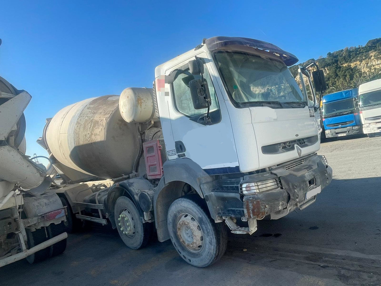 Renault Andere 33FVC2A 8x4 - Truck: picture 2 Renault Andere 33FVC2A 8x4 - Truck: picture 2