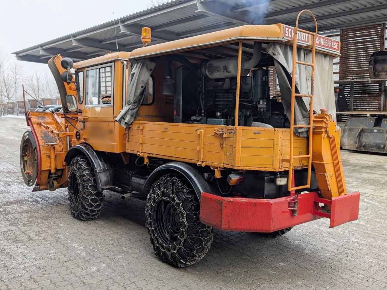 Unimog U52 411 4x4 Schneefräse U52 411 4x4, Schmidt Schneefräse mit Separatmotor - Van: picture 2 Unimog U52 411 4x4 Schneefräse U52 411 4x4, Schmidt Schneefräse mit Separatmotor - Van: picture 2