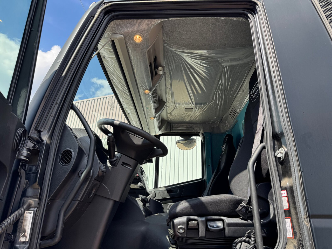 X-Way AD360X40Z/P 8x4 X-Way AD360X40Z/P 8x4 - Tipper: picture 2 X-Way AD360X40Z/P 8x4 X-Way AD360X40Z/P 8x4 - Tipper: picture 2