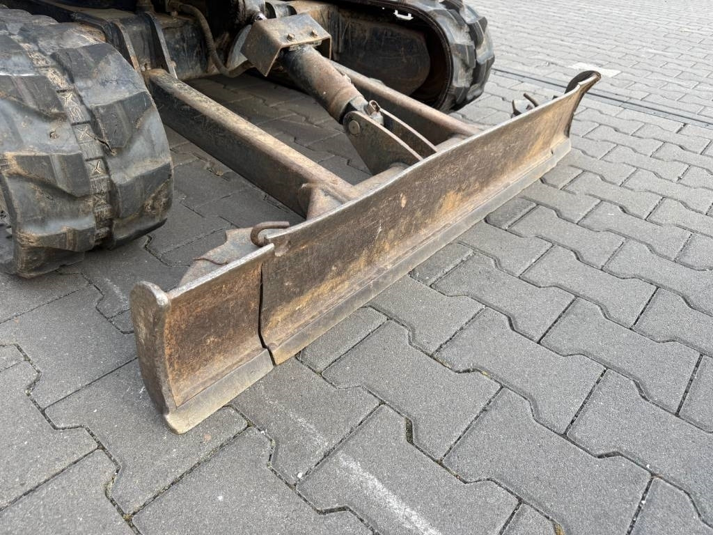 Mini excavator Kubota KX 018-4: picture 7