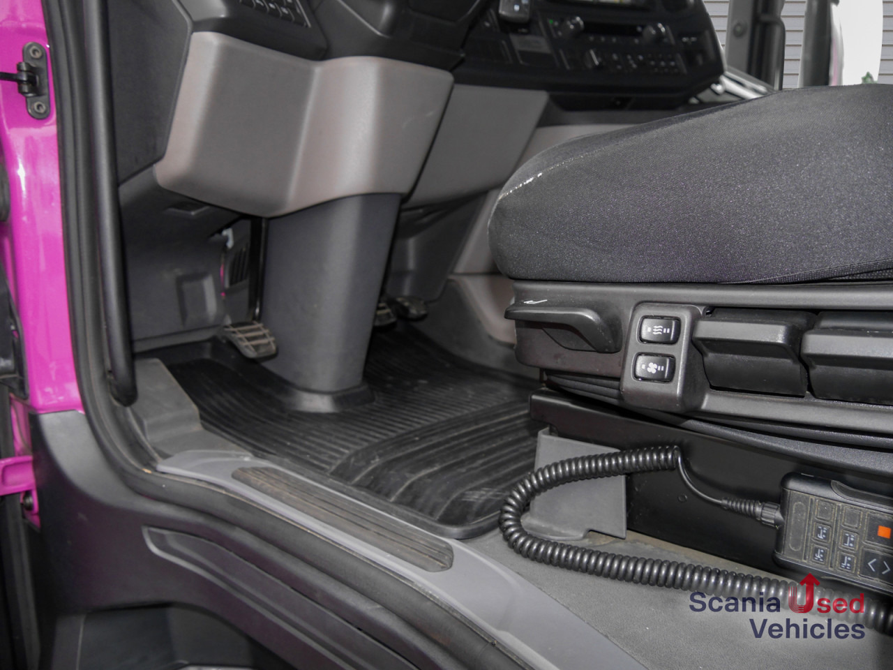 SCANIA R 410 B6x2*4NB - Pritsche / Plane / LBW - - Curtainsider truck: picture 5 SCANIA R 410 B6x2*4NB - Pritsche / Plane / LBW - - Curtainsider truck: picture 5