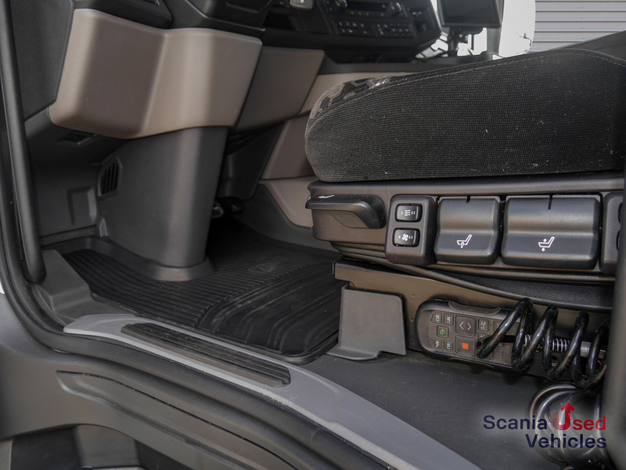 SCANIA R 450 A4X2NA - Tractor unit: picture 4 SCANIA R 450 A4X2NA - Tractor unit: picture 4