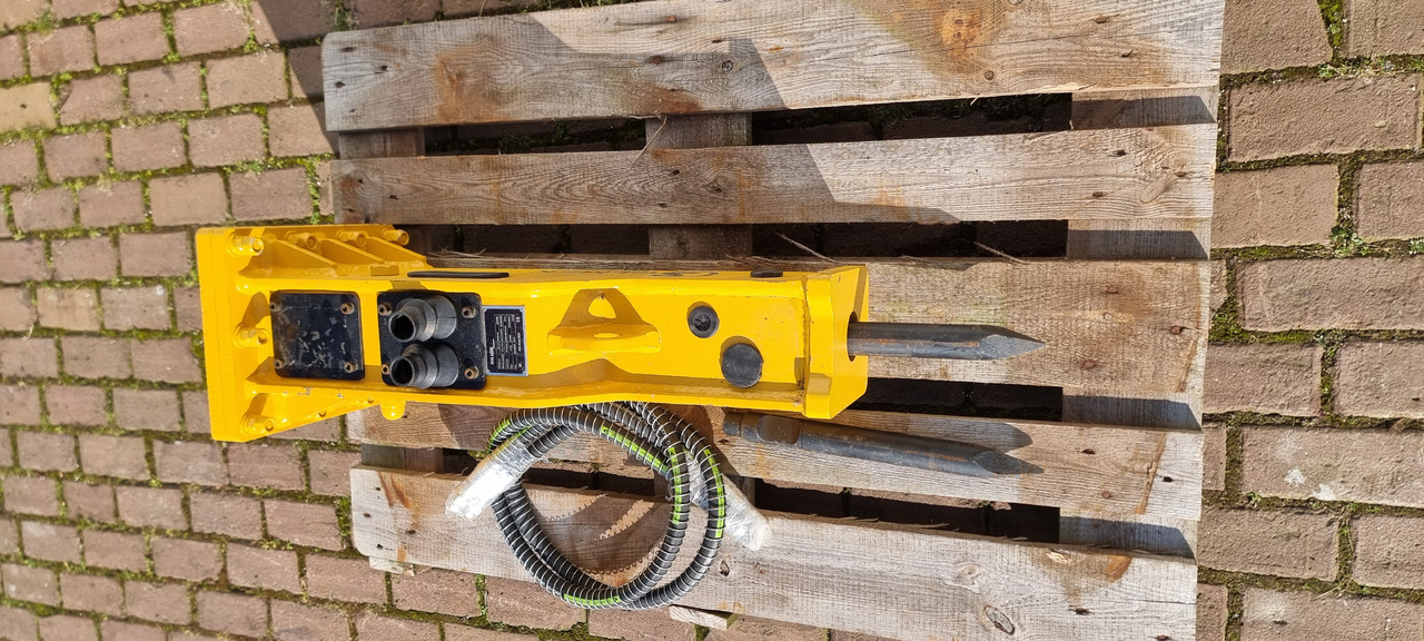 Solmek HM-150 - Hydraulic hammer for Excavator: picture 4 Solmek HM-150 - Hydraulic hammer for Excavator: picture 4