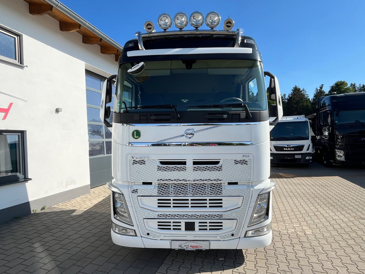 Volvo FH 500 Lowdeck Mega Standklima NAVI - Tractor unit: picture 3 Volvo FH 500 Lowdeck Mega Standklima NAVI - Tractor unit: picture 3