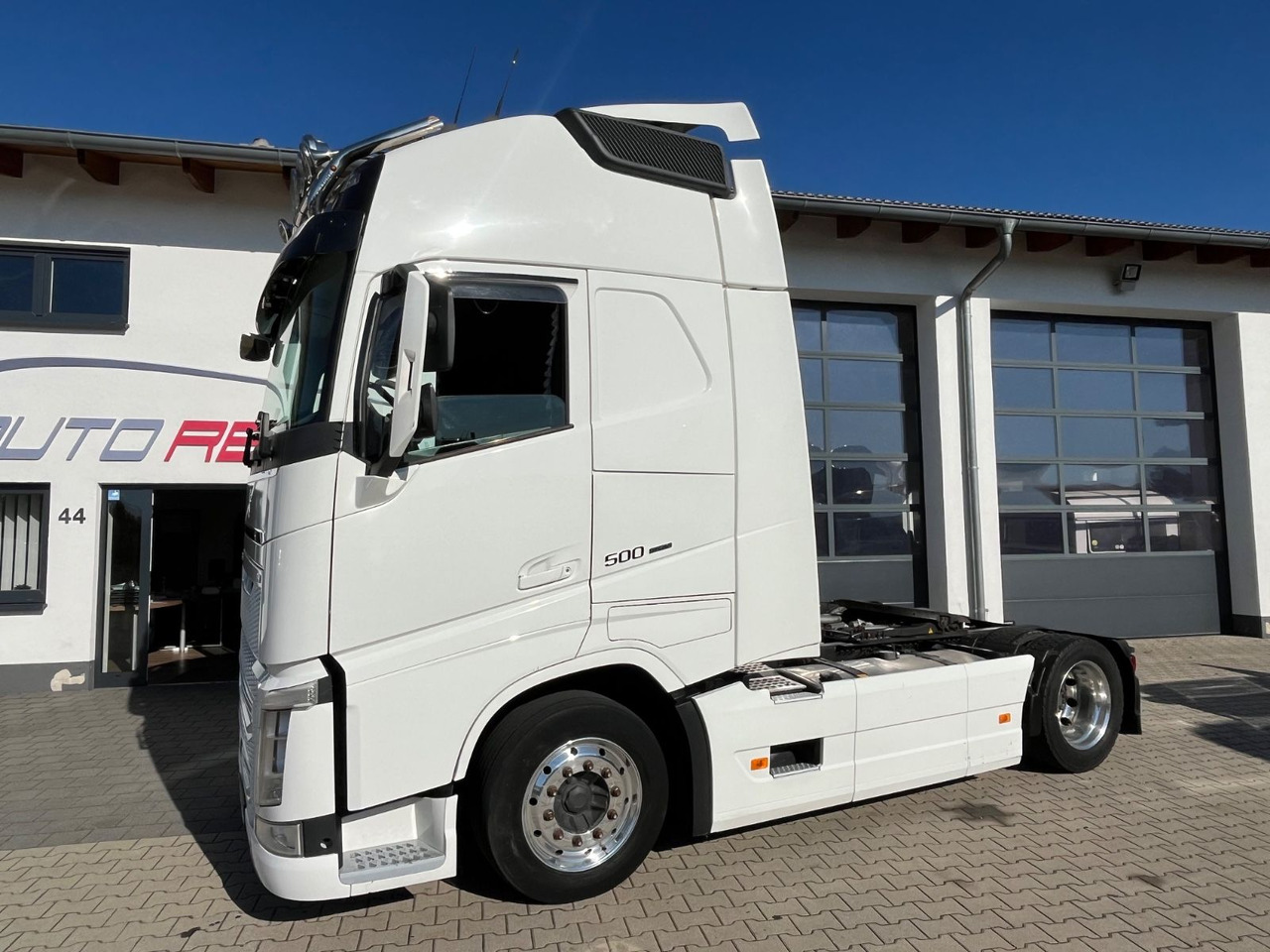 Volvo FH 500 Lowdeck Mega Standklima NAVI - Tractor unit: picture 5 Volvo FH 500 Lowdeck Mega Standklima NAVI - Tractor unit: picture 5