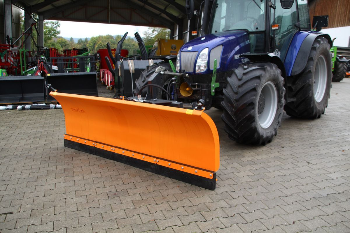 Abverkauf Schneeschilder-Lagerware - Snow plough: picture 1 Abverkauf Schneeschilder-Lagerware - Snow plough: picture 1