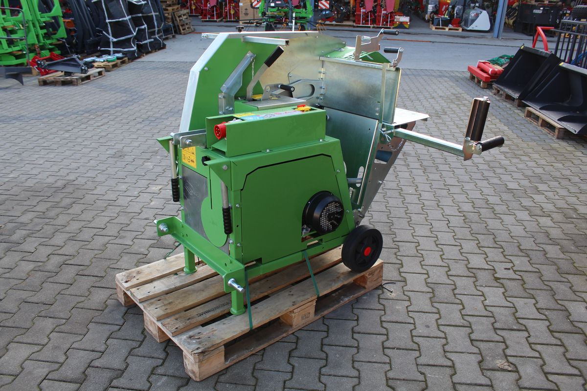 Robust S70 Elektro+Zapfwelle-Profi - Forestry equipment: picture 2 Robust S70 Elektro+Zapfwelle-Profi - Forestry equipment: picture 2
