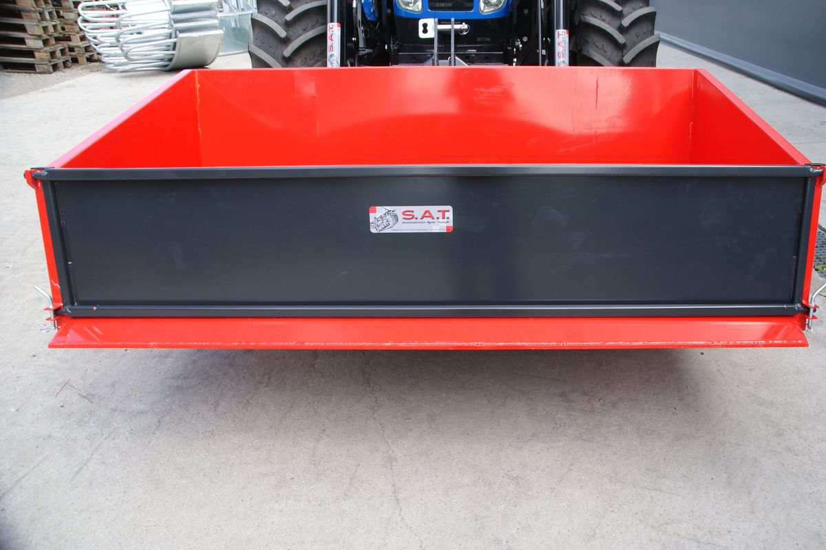 NEU- Kippschaufel, Heckkiste, Heckcontainer - Bucket for Farm tractor: picture 1 NEU- Kippschaufel, Heckkiste, Heckcontainer - Bucket for Farm tractor: picture 1