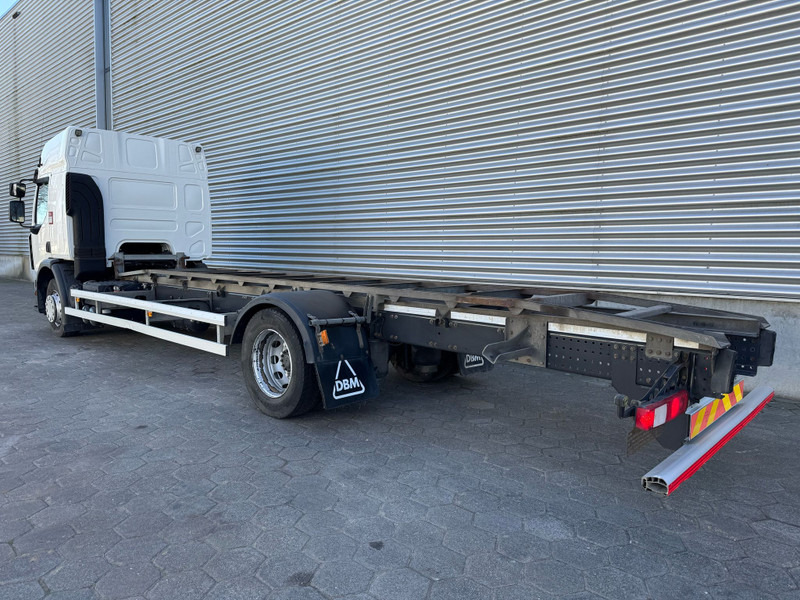 Renault D16 / BDF / Wide / 360.000..!! KM / 4 In Stock / TUV: 6-2025 / Belgium Truck - Container transporter/ Swap body truck: picture 4 Renault D16 / BDF / Wide / 360.000..!! KM / 4 In Stock / TUV: 6-2025 / Belgium Truck - Container transporter/ Swap body truck: picture 4
