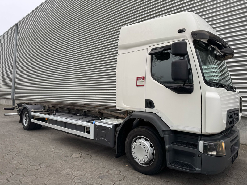 Renault D16 / BDF / Wide / 4 In Stock / Tuv: 6-2025 / Belgium Truck - Container transporter/ Swap body truck: picture 2 Renault D16 / BDF / Wide / 4 In Stock / Tuv: 6-2025 / Belgium Truck - Container transporter/ Swap body truck: picture 2