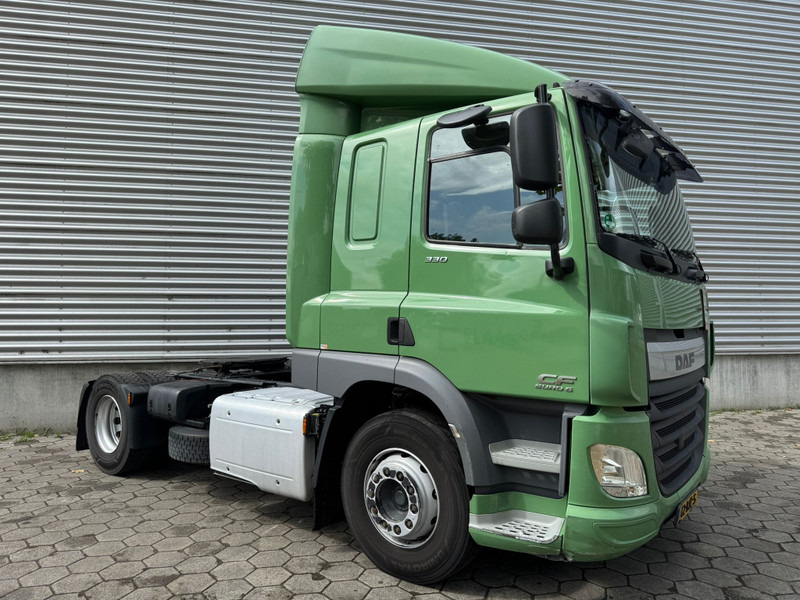 DAF CF 330 / Low Roof / 458.000 KM / TUV: 10-2025 / NL Truck - Tractor unit: picture 2 DAF CF 330 / Low Roof / 458.000 KM / TUV: 10-2025 / NL Truck - Tractor unit: picture 2