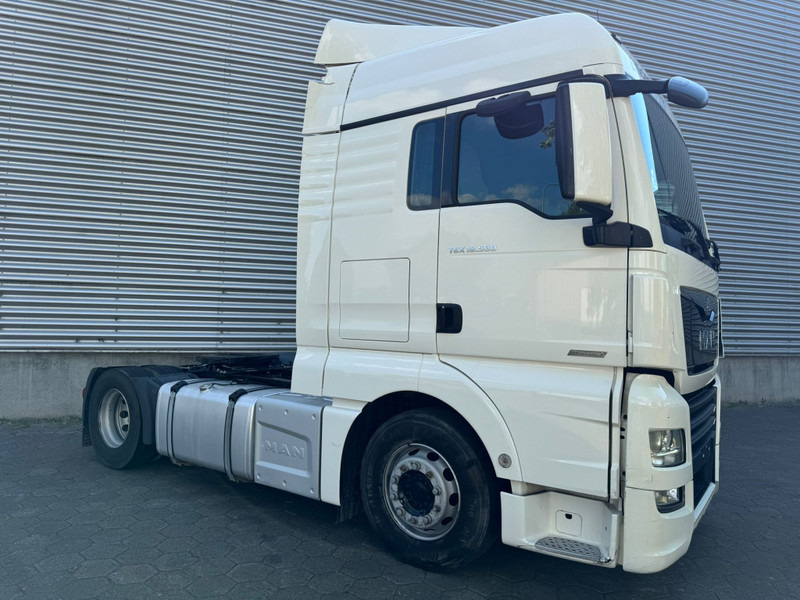 MAN TGX 18.500 XLX / Intarder / Roof Klima / 2 Tanks - Tractor unit: picture 2 MAN TGX 18.500 XLX / Intarder / Roof Klima / 2 Tanks - Tractor unit: picture 2