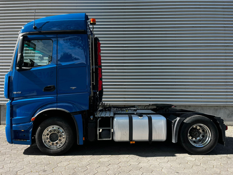 Mercedes-Benz Actros 1843 / Retarder / Hydarulic / ADR - Tractor unit: picture 5 Mercedes-Benz Actros 1843 / Retarder / Hydarulic / ADR - Tractor unit: picture 5