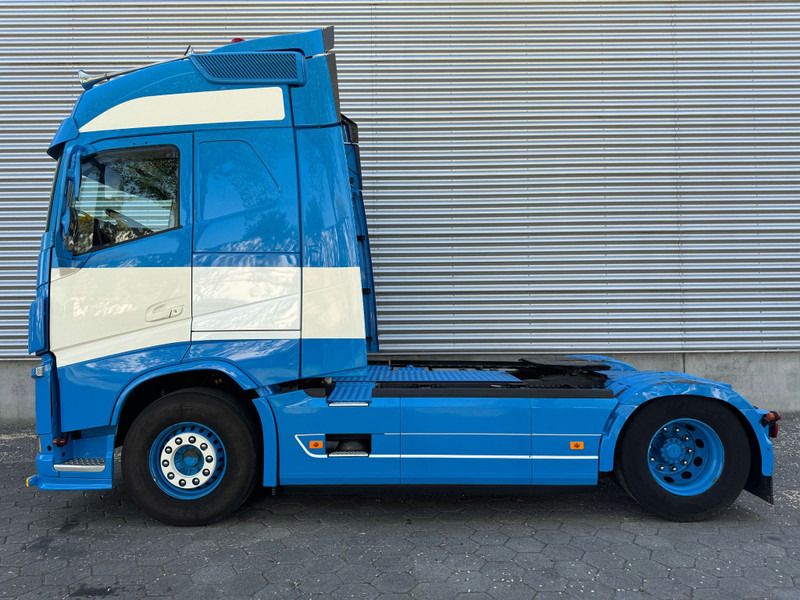 Volvo FH 460 / I-Shift / 2 Tanks / Tuv: 2-2026 / NL Truck - Tractor unit: picture 5 Volvo FH 460 / I-Shift / 2 Tanks / Tuv: 2-2026 / NL Truck - Tractor unit: picture 5