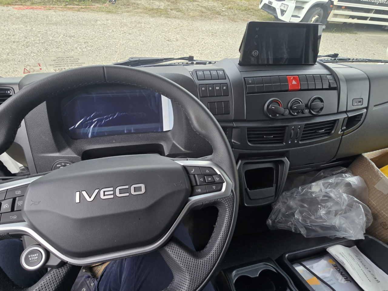 IVECO EuroCargo ML160E28/FP Pritsche Blache und Ladebord - Curtainsider truck: picture 2 IVECO EuroCargo ML160E28/FP Pritsche Blache und Ladebord - Curtainsider truck: picture 2