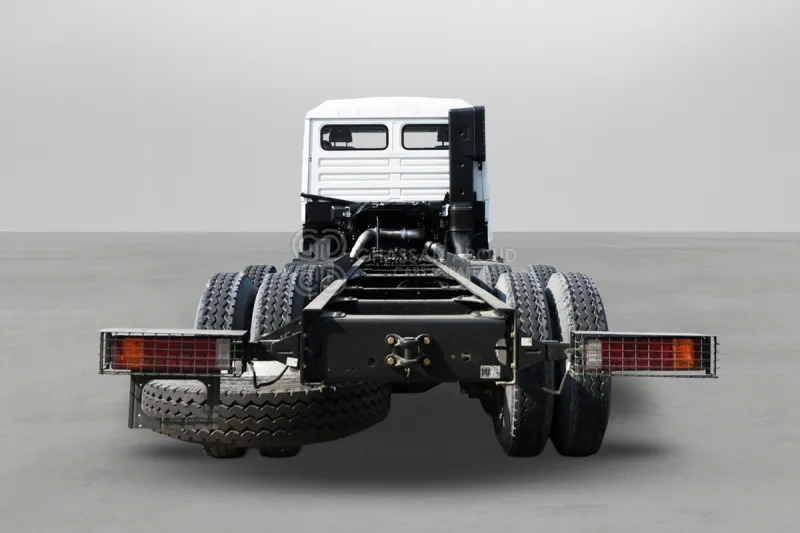 Shacman 6x4 F3000 Chassis - Cab chassis truck: picture 2 Shacman 6x4 F3000 Chassis - Cab chassis truck: picture 2