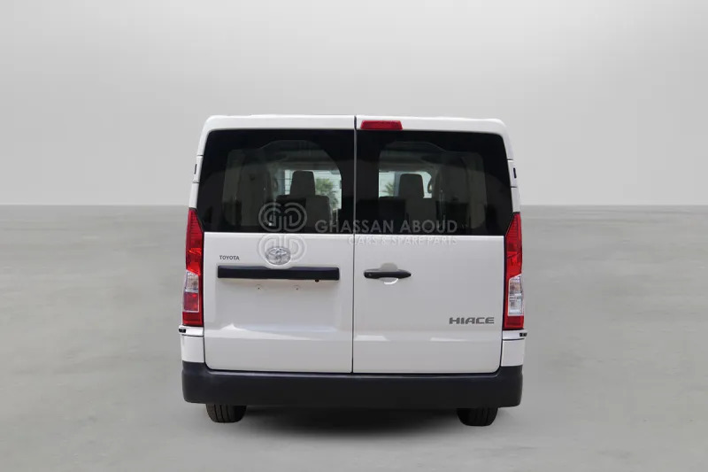 Toyota Hiace STANDARD ROOF - Small van: picture 5 Toyota Hiace STANDARD ROOF - Small van: picture 5