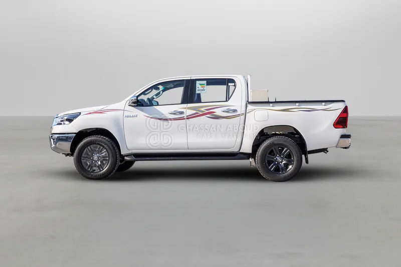 Toyota Hilux 4X4 Double Cabin - Pickup truck, Combi van: picture 3 Toyota Hilux 4X4 Double Cabin - Pickup truck, Combi van: picture 3