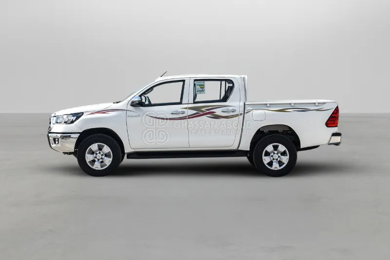 Toyota Hilux 4X4 Double Cabin - Pickup truck, Combi van: picture 4 Toyota Hilux 4X4 Double Cabin - Pickup truck, Combi van: picture 4
