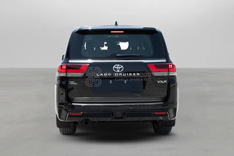 Toyota Land Cruiser 300 4x4 - SUV: picture 4 Toyota Land Cruiser 300 4x4 - SUV: picture 4