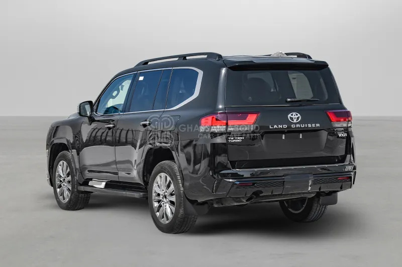 Toyota Land Cruiser 300 4x4 - SUV: picture 4 Toyota Land Cruiser 300 4x4 - SUV: picture 4