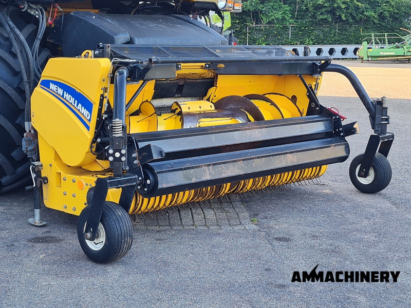 New Holland 300FP pick-up - Attachment for Agricultural machinery: picture 2 New Holland 300FP pick-up - Attachment for Agricultural machinery: picture 2