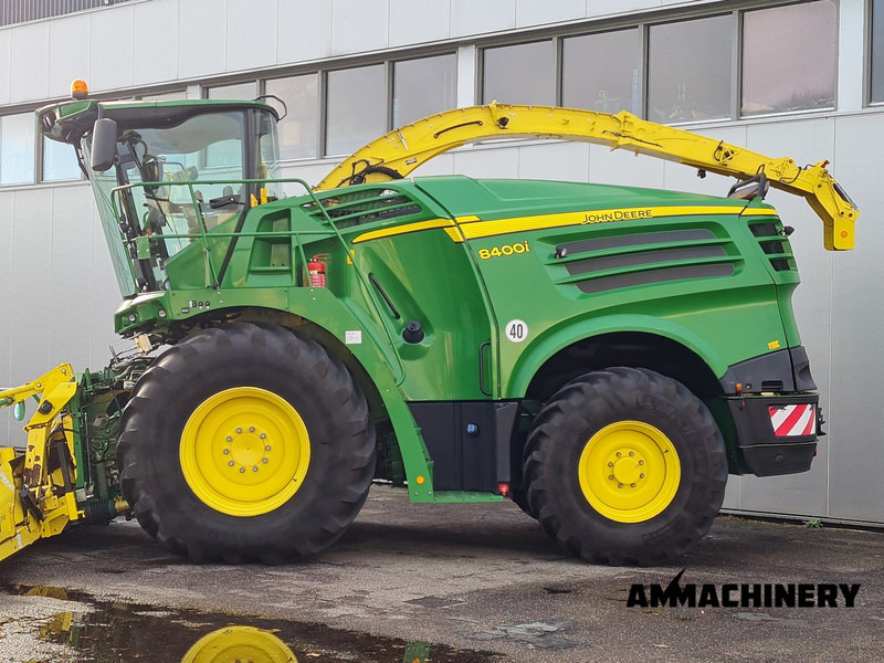 John Deere 8400 - Forage harvester: picture 3 John Deere 8400 - Forage harvester: picture 3