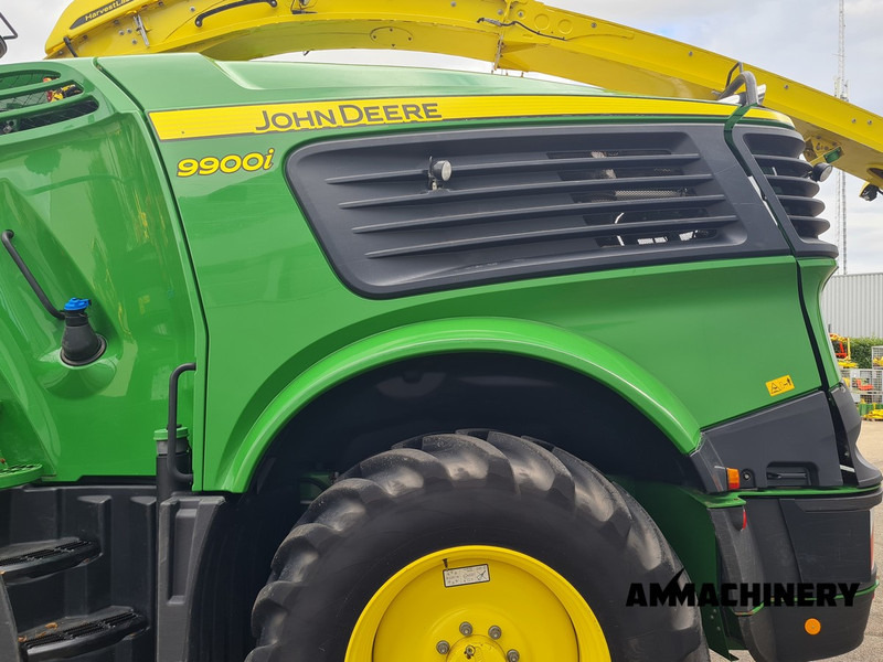 Forage harvester for transportation of food John Deere 9900 i: picture 15