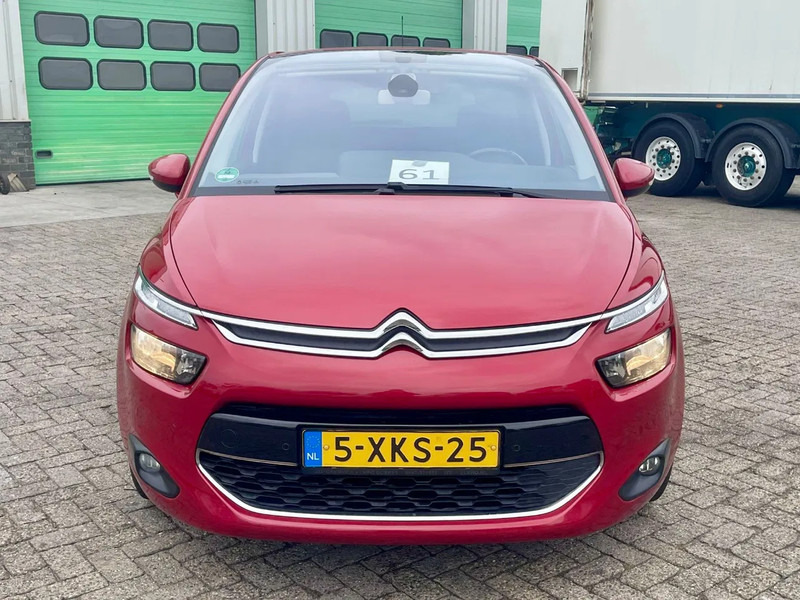Citroën C4 Picasso REAR VIEW CAMERA, BLIND SPOT SENSOR, AUTO PARKING, FRONT & REAR PARKTRONIC, - Hatchback: picture 2 Citroën C4 Picasso REAR VIEW CAMERA, BLIND SPOT SENSOR, AUTO PARKING, FRONT & REAR PARKTRONIC, - Hatchback: picture 2