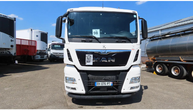 MAN TGX 18.480 446577 KM! RETARDER+ liftaxel + moving axel - Curtainsider truck: picture 4 MAN TGX 18.480 446577 KM! RETARDER+ liftaxel + moving axel - Curtainsider truck: picture 4