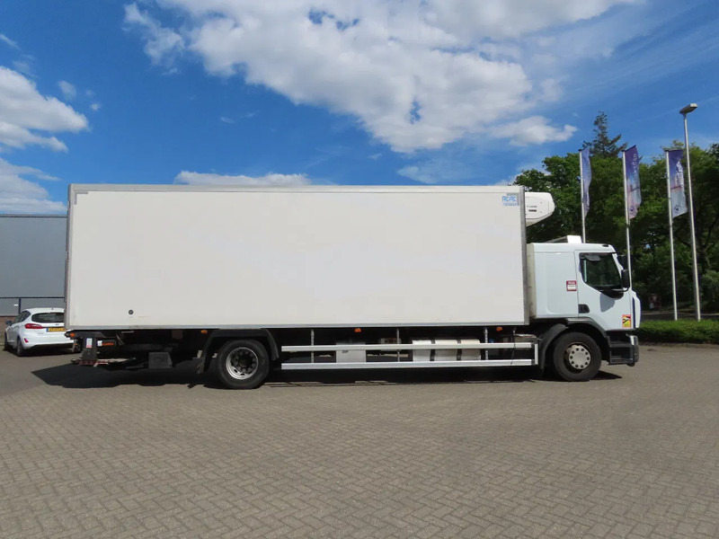 Renault D 19T Sleeper, Thermokimg , RETARDER 2 zones temperature , loadlift - Refrigerator truck: picture 3 Renault D 19T Sleeper, Thermokimg , RETARDER 2 zones temperature , loadlift - Refrigerator truck: picture 3