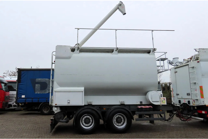 Samro 'AUGER + Air. 4 comp. - Tank trailer: picture 3 Samro 'AUGER + Air. 4 comp. - Tank trailer: picture 3