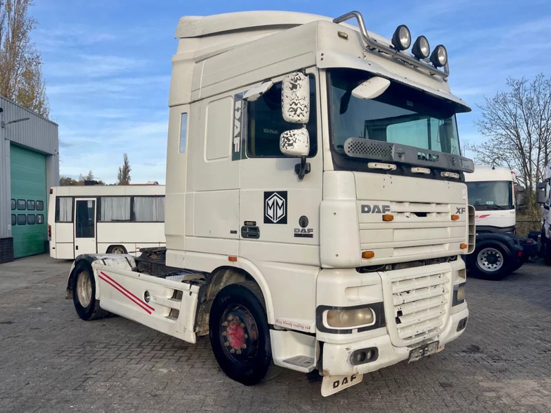 DAF XF 105.460 Manual gearbox! - Tractor unit: picture 3 DAF XF 105.460 Manual gearbox! - Tractor unit: picture 3