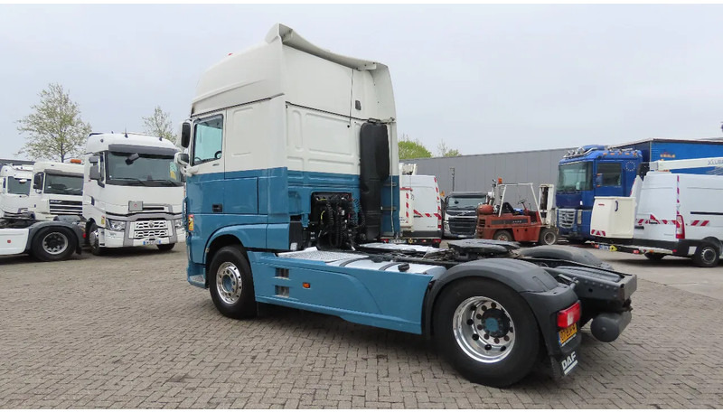DAF XF 460 original NL truck.SSP, PARKING AC, 2X FUEL TANK, FRIGO - Tractor unit: picture 5 DAF XF 460 original NL truck.SSP, PARKING AC, 2X FUEL TANK, FRIGO - Tractor unit: picture 5