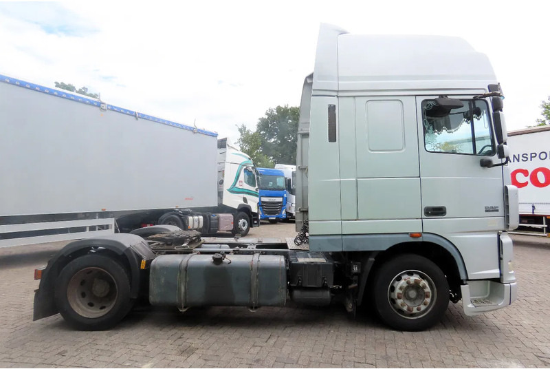DAF XF 95.480 EURO4 Royal Truck! Manual - Tractor unit: picture 4 DAF XF 95.480 EURO4 Royal Truck! Manual - Tractor unit: picture 4