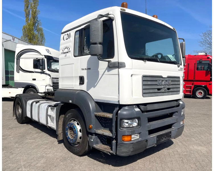 MAN TGA 18.390 Manual - Tractor unit: picture 1 MAN TGA 18.390 Manual - Tractor unit: picture 1