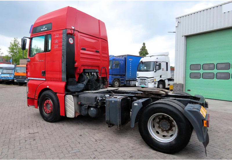 MAN TGA 18.410 Manual gearbox, Manual pomp, PTO, HYDRAULIC - Tractor unit: picture 5 MAN TGA 18.410 Manual gearbox, Manual pomp, PTO, HYDRAULIC - Tractor unit: picture 5