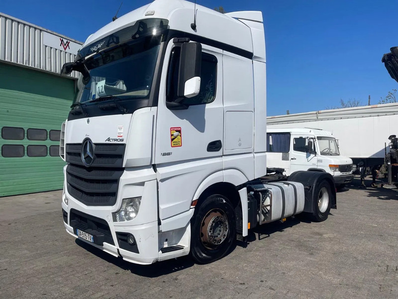 Mercedes-Benz Actros 1851 RETARDER, EVV, 831300 km original! RETARDER, 2 tanks - Tractor unit: picture 2 Mercedes-Benz Actros 1851 RETARDER, EVV, 831300 km original! RETARDER, 2 tanks - Tractor unit: picture 2