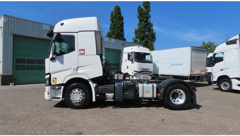 Renault T460 Retarder, PTO/hydraulc - Tractor unit: picture 4 Renault T460 Retarder, PTO/hydraulc - Tractor unit: picture 4