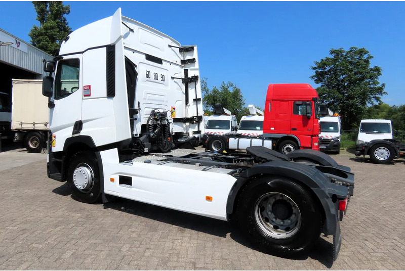 Renault T460 vin:VF611A160FD007308 RETARDER, FRIGO, CLIMA, 2015 - Tractor unit: picture 5 Renault T460 vin:VF611A160FD007308 RETARDER, FRIGO, CLIMA, 2015 - Tractor unit: picture 5