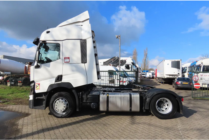 Renault T480 vin: VF611A368MD027798 (MD 2021!) , P-climate! 2 tanks. Non painted - Tractor unit: picture 4 Renault T480 vin: VF611A368MD027798 (MD 2021!) , P-climate! 2 tanks. Non painted - Tractor unit: picture 4