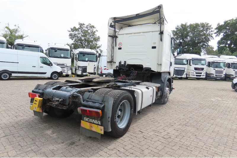 Scania R420 2 tanks, 2 beds, manual gearbox - Tractor unit: picture 5 Scania R420 2 tanks, 2 beds, manual gearbox - Tractor unit: picture 5